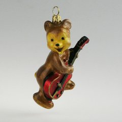 Bear with guitar