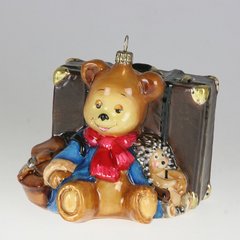 Teddy and hedgehog with suitcase
